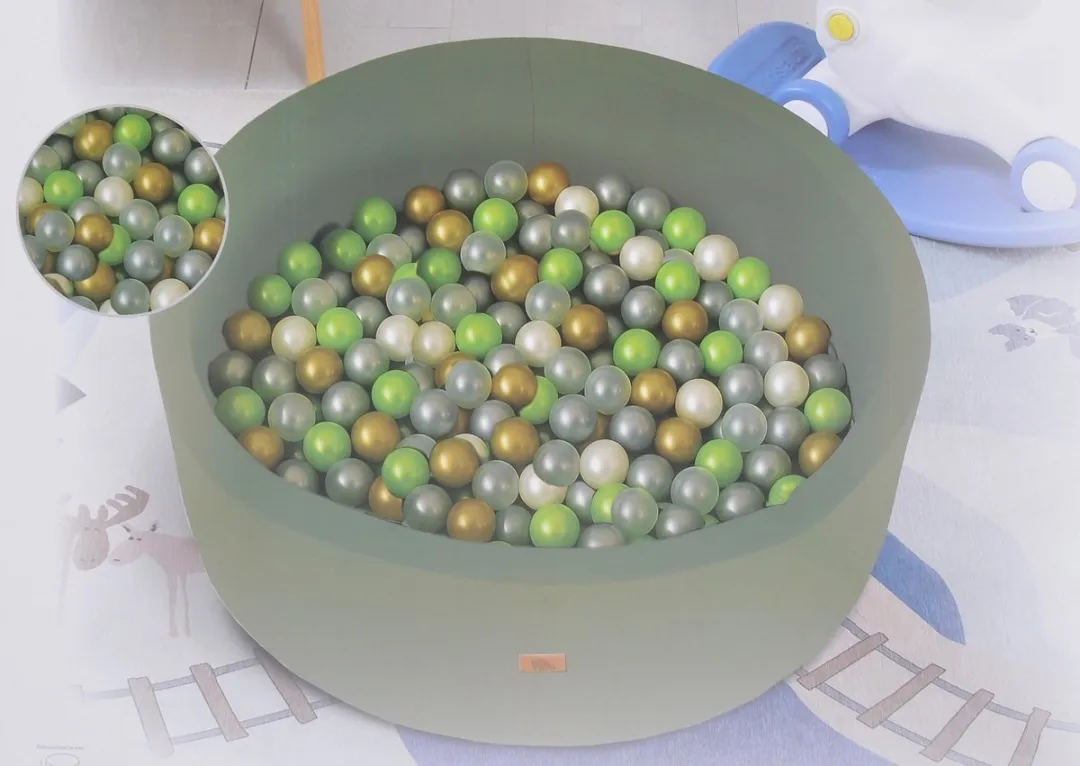 Moni Toys Ballenbak 112640 - 200 Ballen - Donker Groen