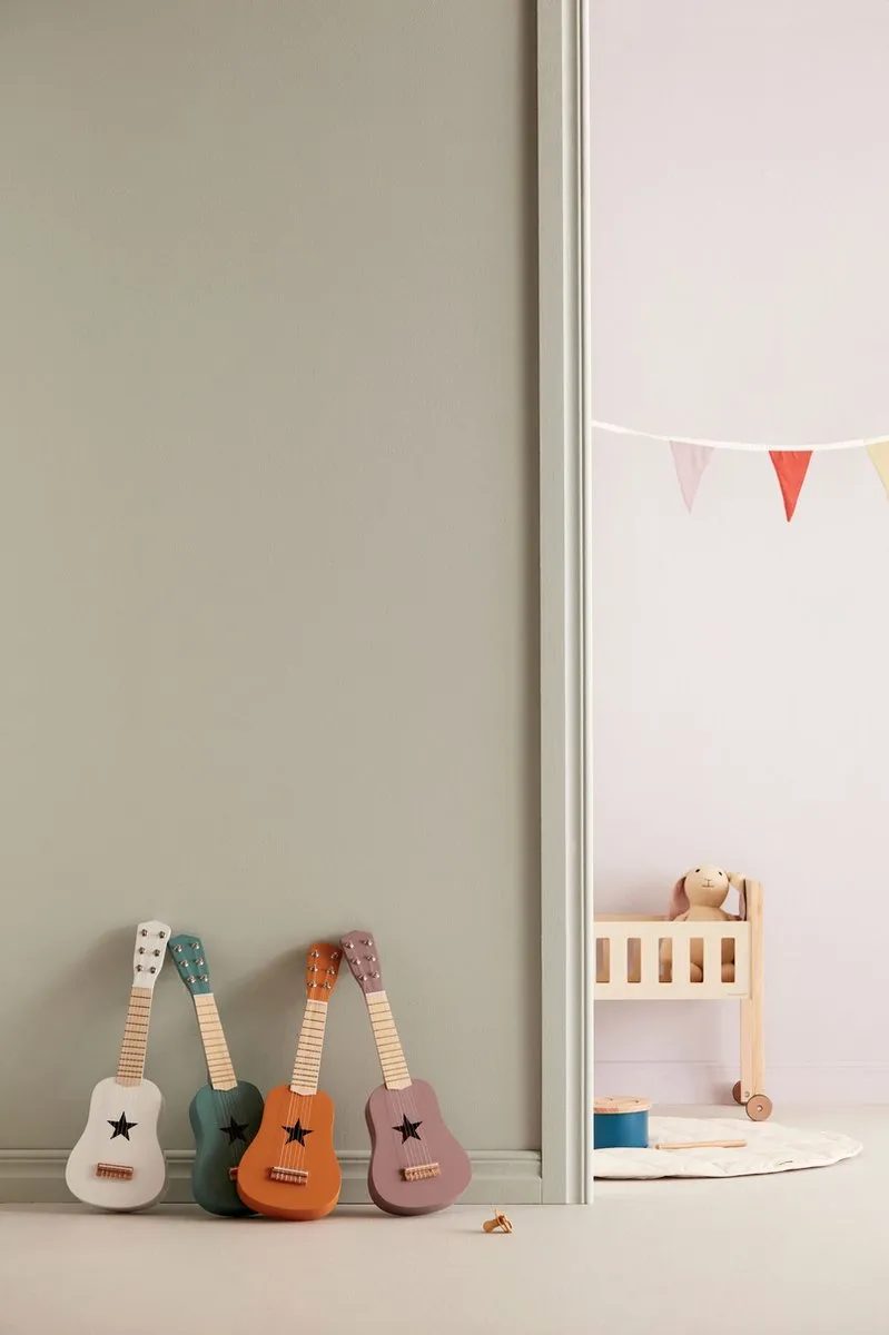 Kids Concept Speelgoedgitaar - Lila - afbeelding 6 van 6