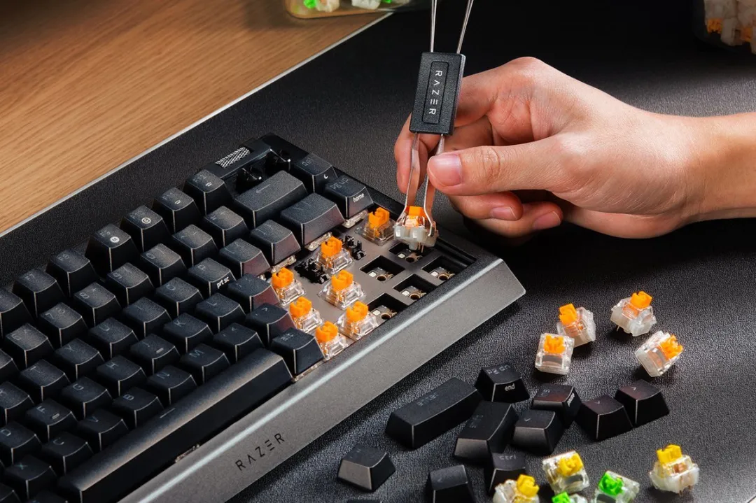 Razer BlackWidow V4 RZ03-05000400-R3E1 Gaming Toetsenbord - US QWERTY