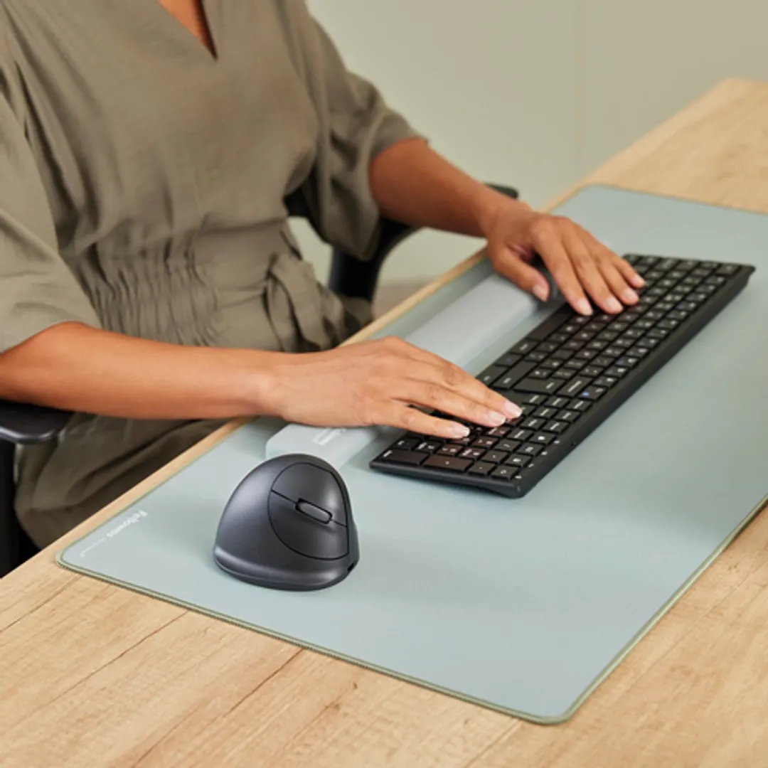 Fellowes Breyta Ergonomische Verticale Muis Medium Rechts - 100143579 - Zwart
