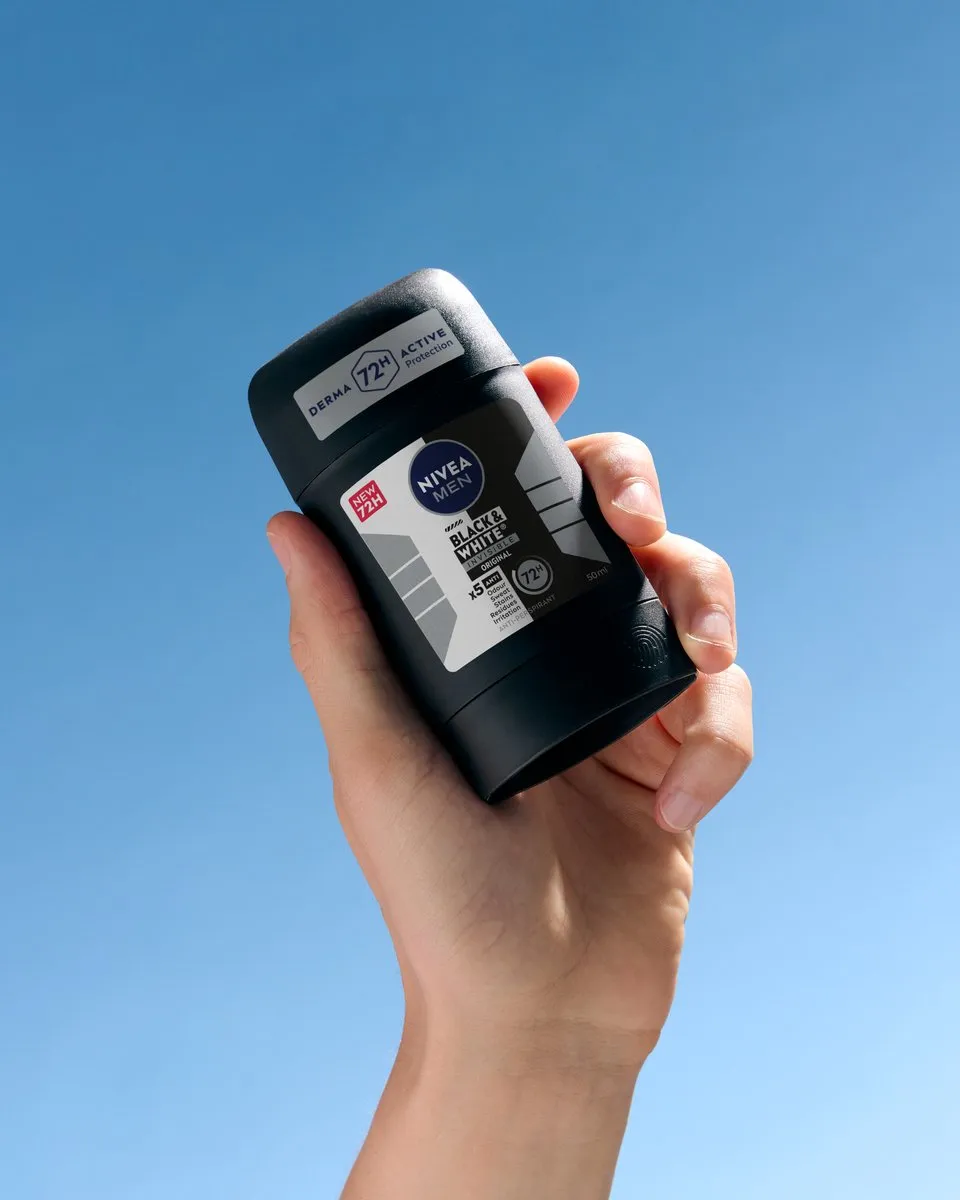 NIVEA MEN Black & White Invisible Anti-transpirant Stick - 250ml