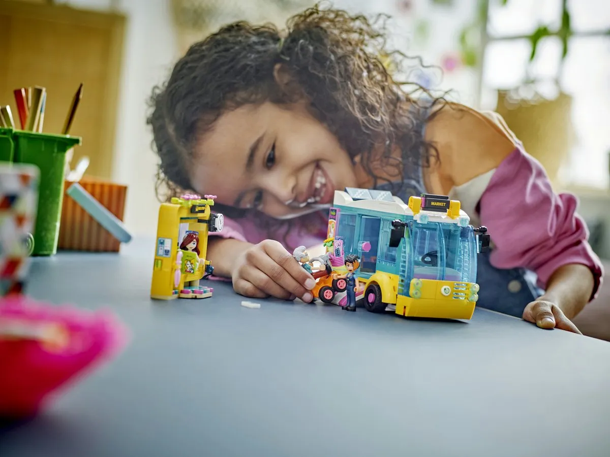 LEGO Friends 41759 Heartlake City Bus - 480 Stukken - afbeelding 6 van 6