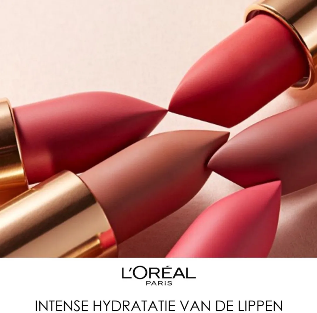 L'Oréal Paris Color Riche Matte Lipstick 104 Strike A Rose - 3g