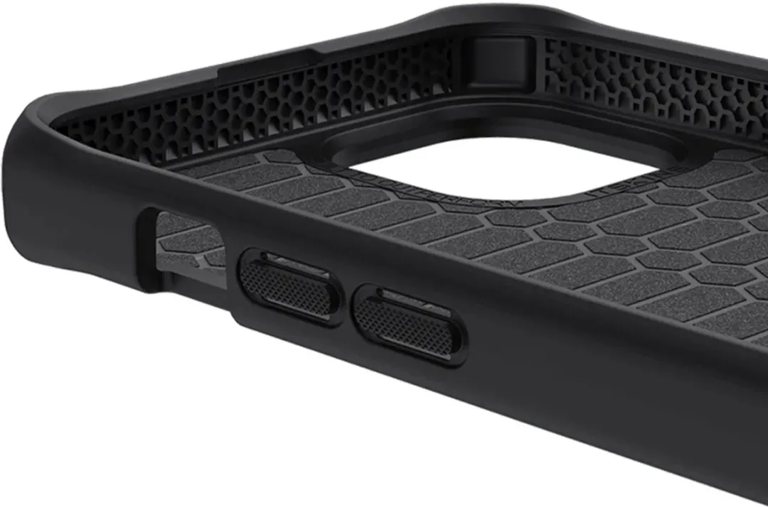 Itskins Hoesje iPhone 14 Plus Ballistisch Nylon - Zwart ITBALNYLIP14MBK