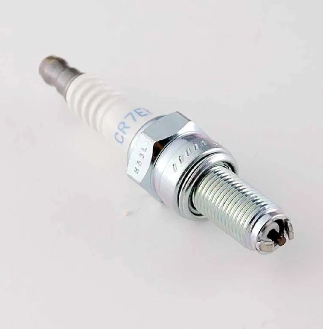 NGK Bougie Aprilia Atlantic 500 2002-2004 - Wit
