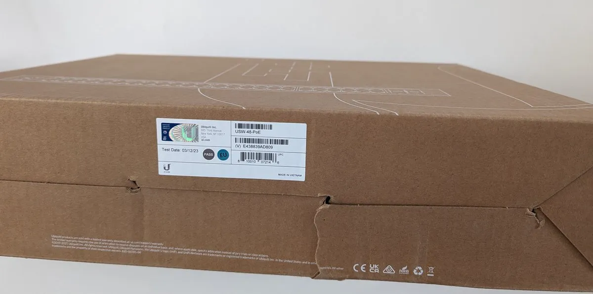 Ubiquiti UniFi USW-48-POE Switch 48 PoE - 210W - Grijs