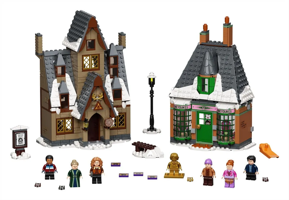 LEGO Harry Potter Zweinsveld Dorpsbezoek 76388 - 851 Stukken - afbeelding 5 van 6