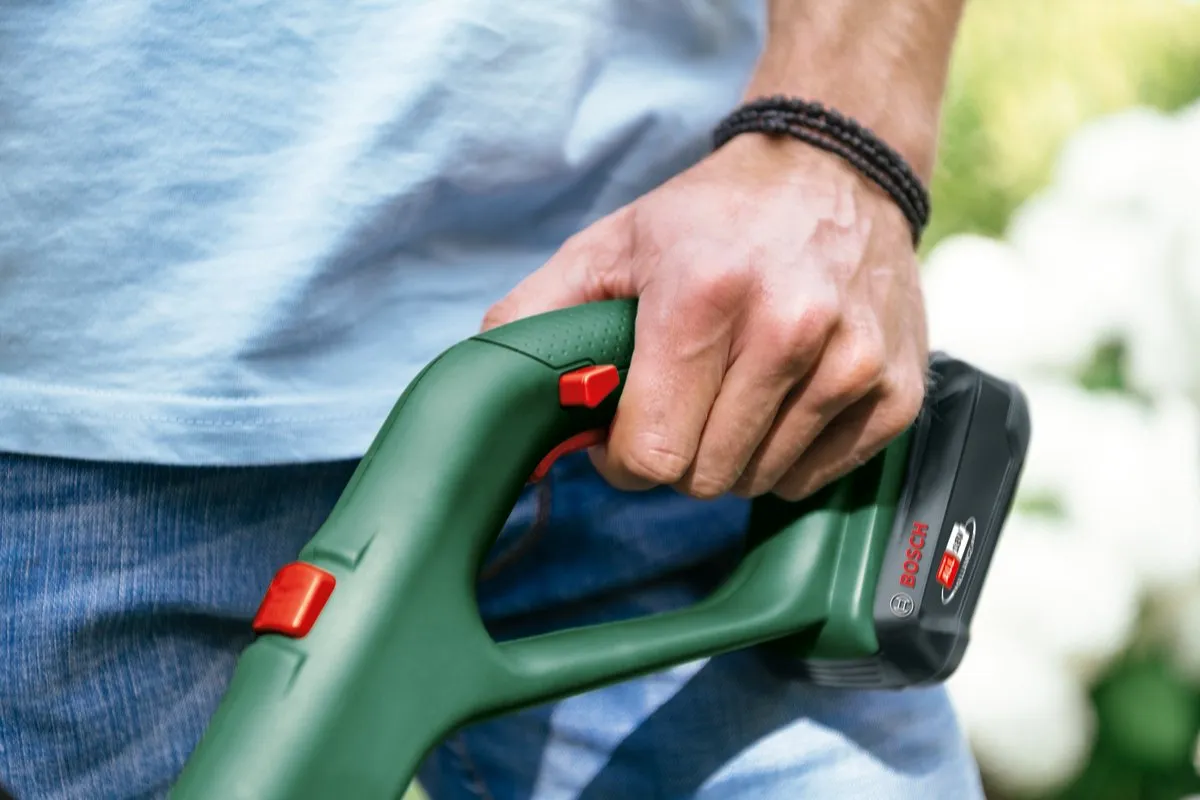 Bosch EasyGrassCut 18-26 18V Grastrimmer Set - 26cm - 2,5Ah