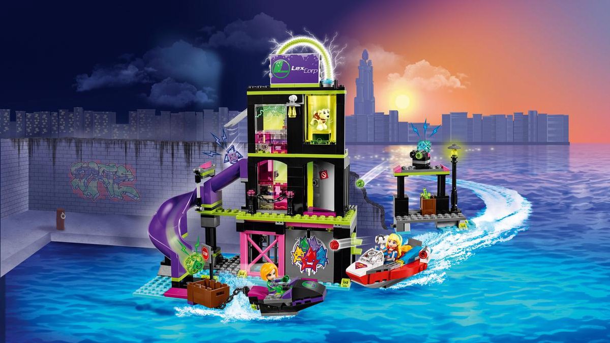 LEGO DC Super Hero Girls Lena Luthor Kryptomite-fabriek - 41238