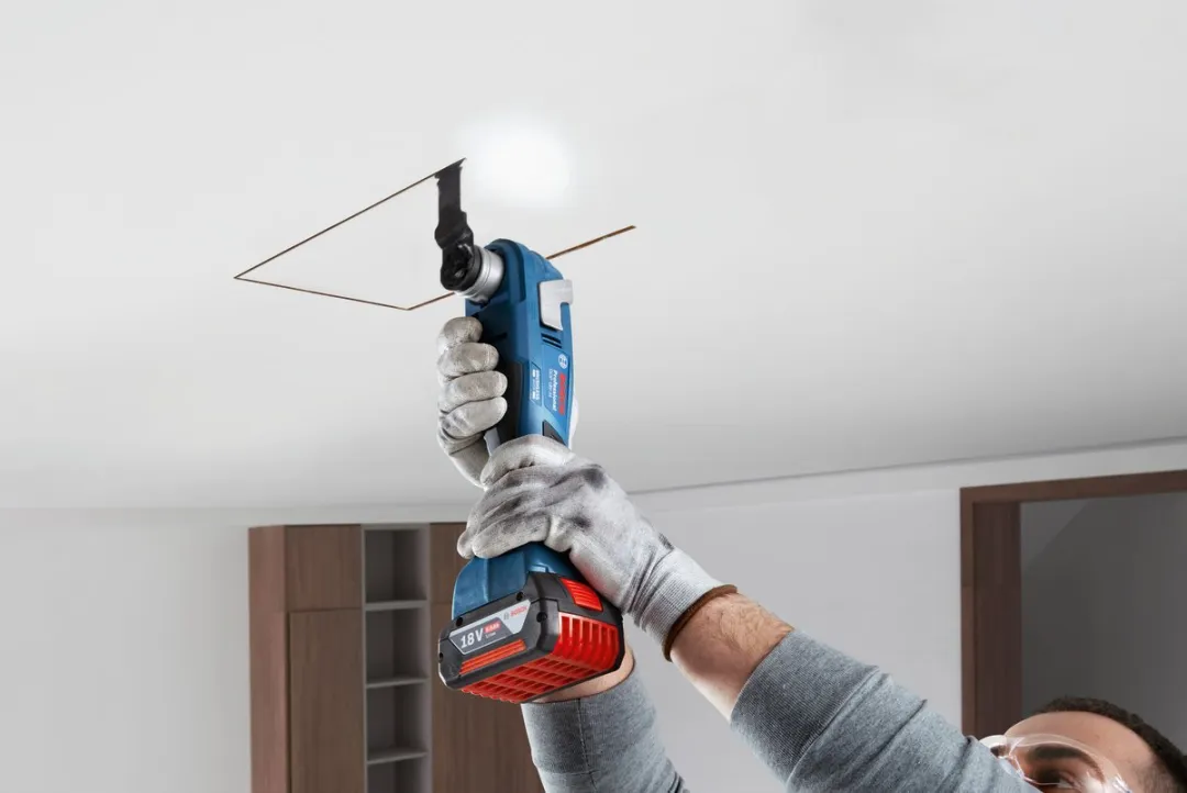 Bosch Professional 18V Toolkit 10-delig - 3 Accu's & Lader - afbeelding 2 van 6