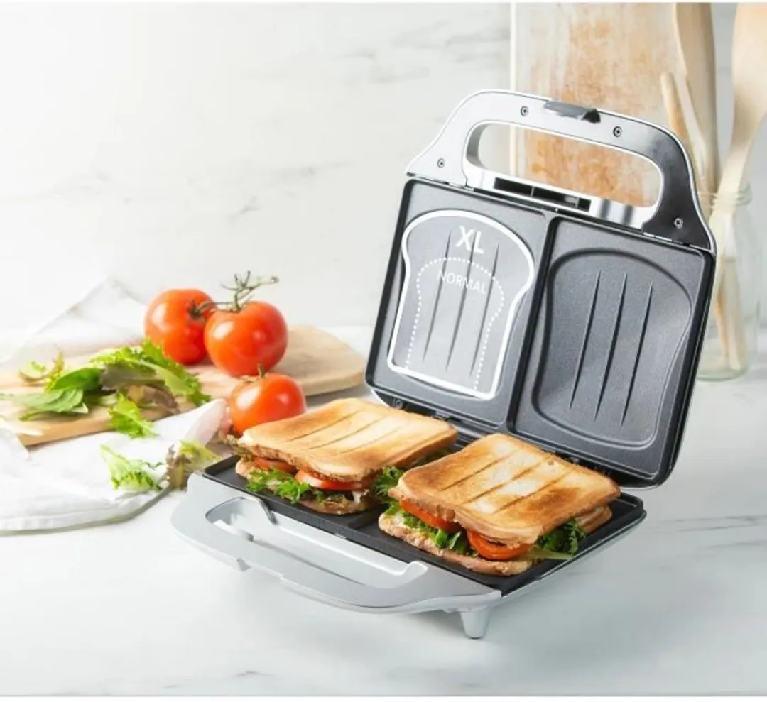 Domo DO9267C Sandwichmaker - 900W - Zilver