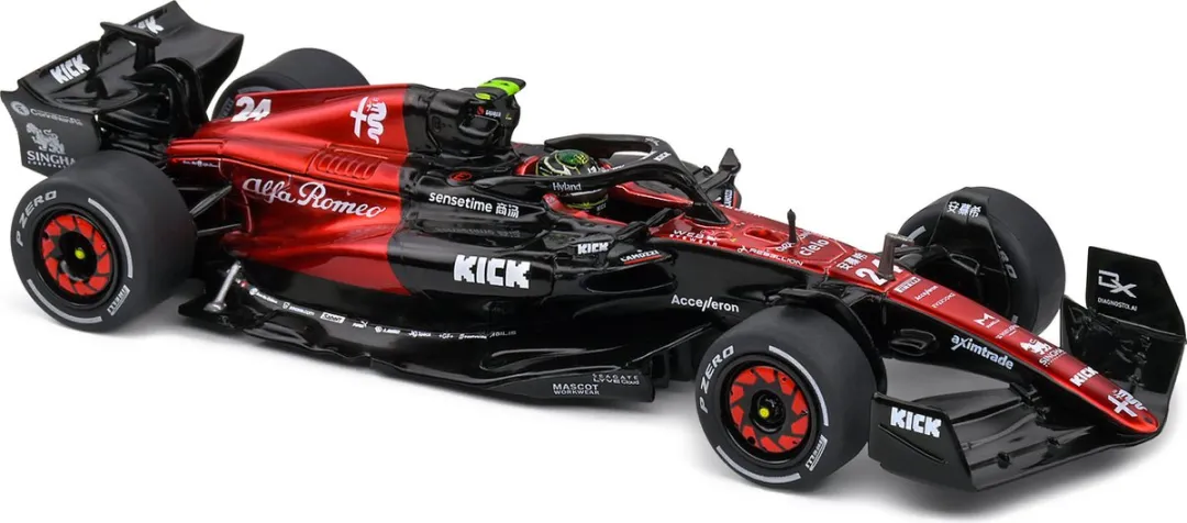 Alfa Romeo F1 Team C43 #24 Guanyu Solido 1:43 - Rood/Zwart - afbeelding 6 van 6