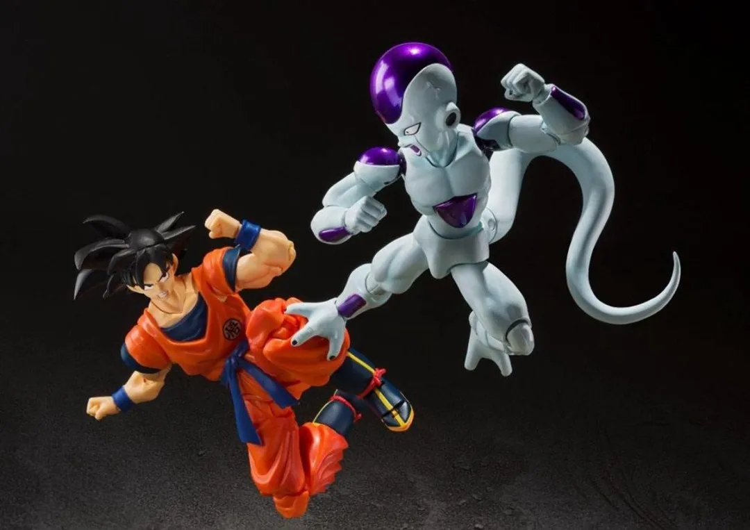 Bandai Tamashii Nations S.H. Figuarts Dragon Ball Z Frieza Fourth Form - 12cm Multicolor