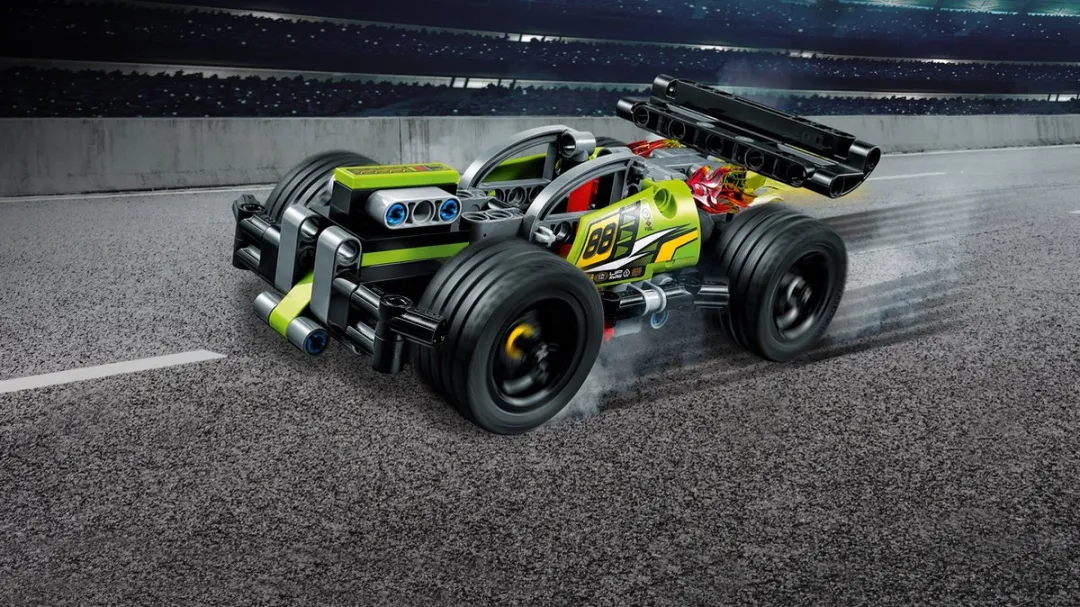 LEGO Technic WHACK! 42072 - 135 Stukken - Zwart