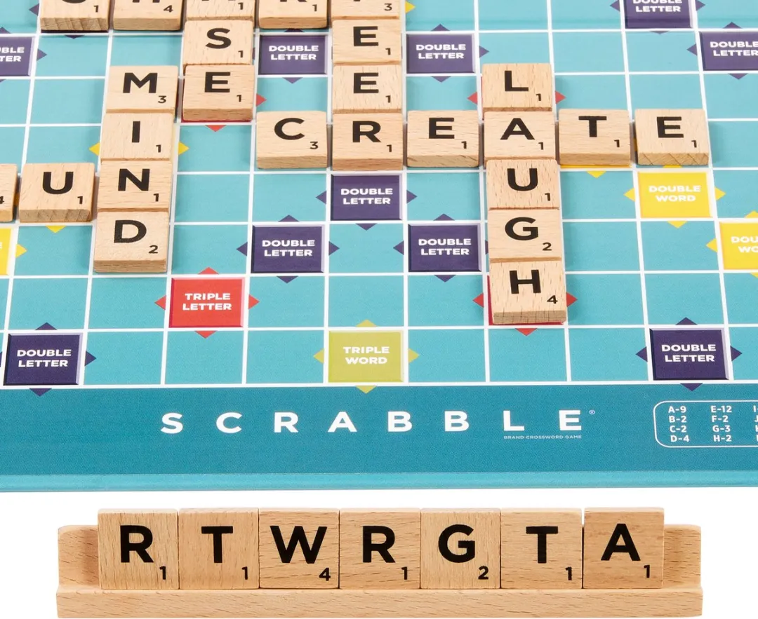 Mattel Scrabble JGR61 Bordspel - 2-4 Spelers