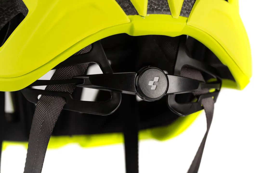 Cube Road Race Helm - 24 Ventilatiegaten - 58-62cm - Geel