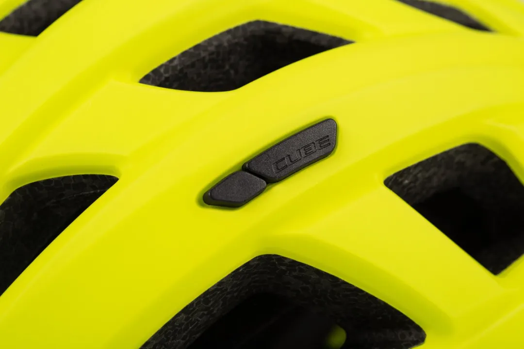 Cube Road Race Helm - 24 Ventilatiegaten - 58-62cm - Geel