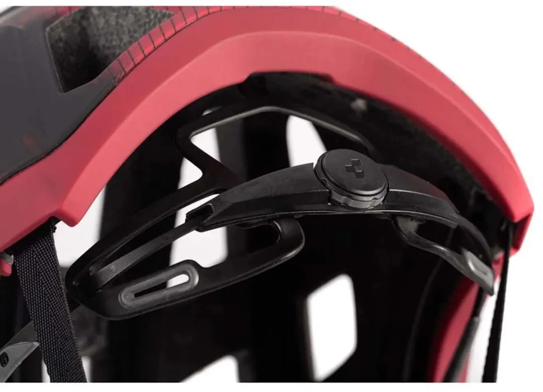 Cube Badger Fietshelm - 21 Ventilatiegaten - M - Rood