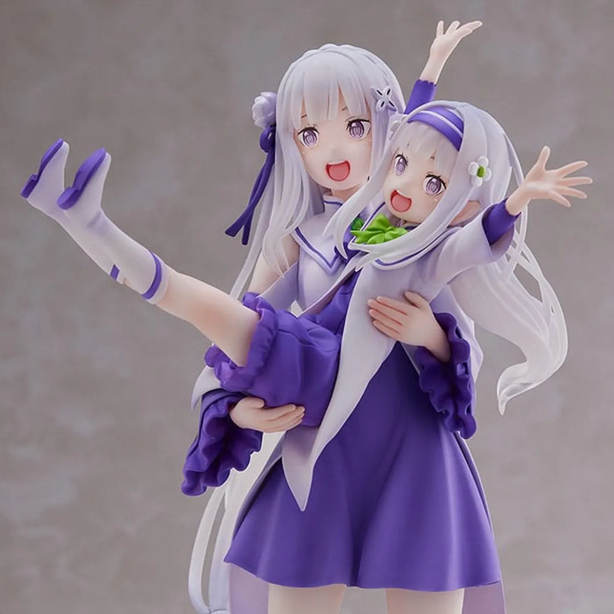 Sega Re:Zero Emilia & Childhood 1/7 PVC Statue 24cm - Multicolor