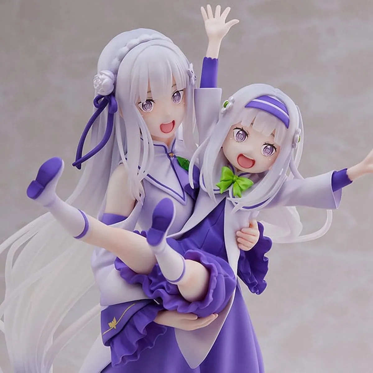 Sega Re:Zero Emilia & Childhood 1/7 PVC Statue 24cm - Multicolor