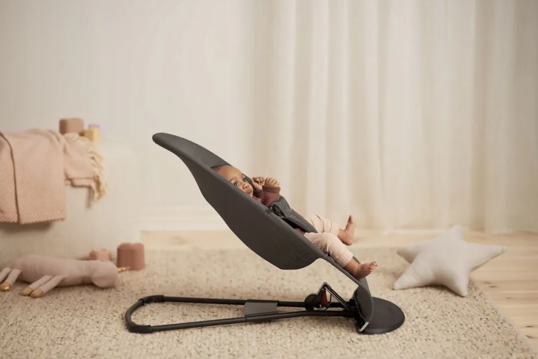 BabyBjörn Wipstoel Balance Soft Donkergrijs