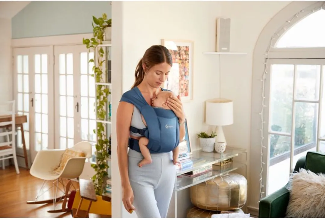 Ergobaby Embrace Soft Air Mesh Draagzak - Blauw