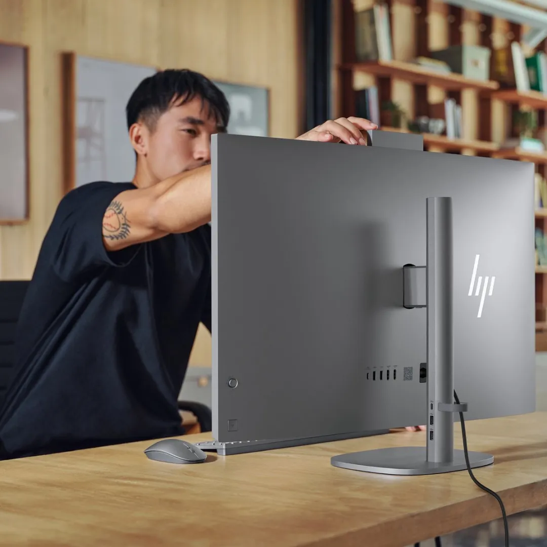 HP OmniStudio X Next Gen AI 32-c1650nd PC - Zilver