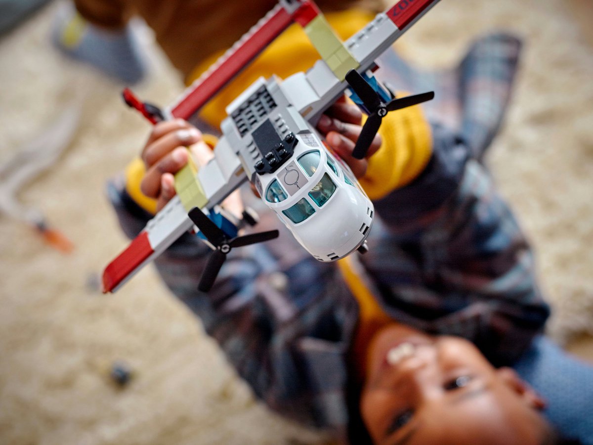 LEGO Jurassic World Quetzalcoatlus Vliegtuighinderlaag - 76947