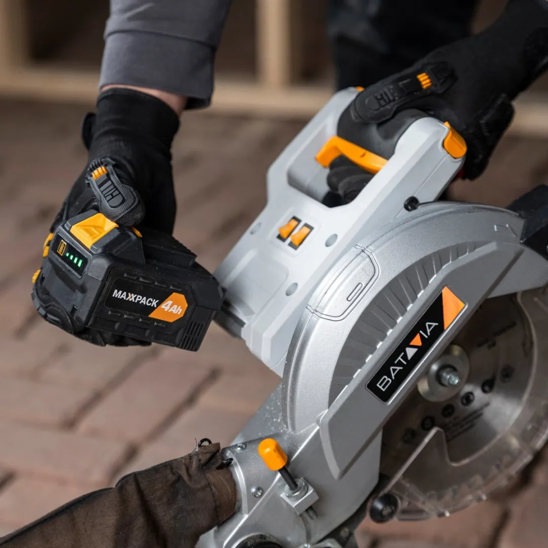 Batavia Maxxpack 7063453 Accu Verstek-/Afkortzaag 18V - Metaal - 4200 RPM