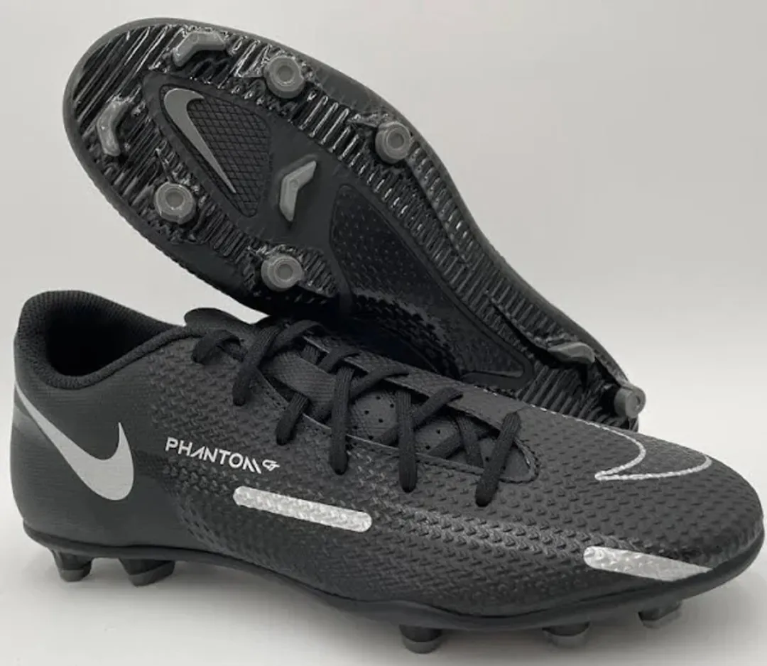 Nike Phantom GT2 Club MG - Maat 42.5 Zwart/Zilver