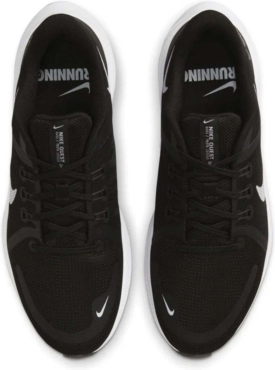 Nike Quest 4 Sportschoenen 42.5 - Zwart/Wit