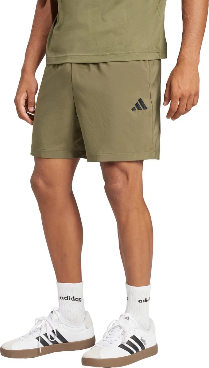 adidas Sportswear Essentials Small Logo Short - L - Groen