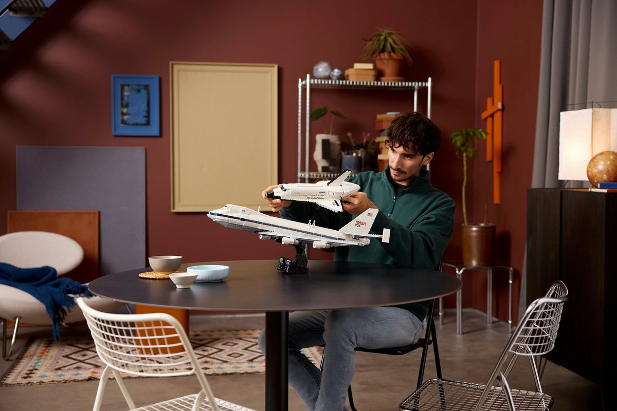 LEGO® Icons Shuttle Carrier Aircraft - 10360