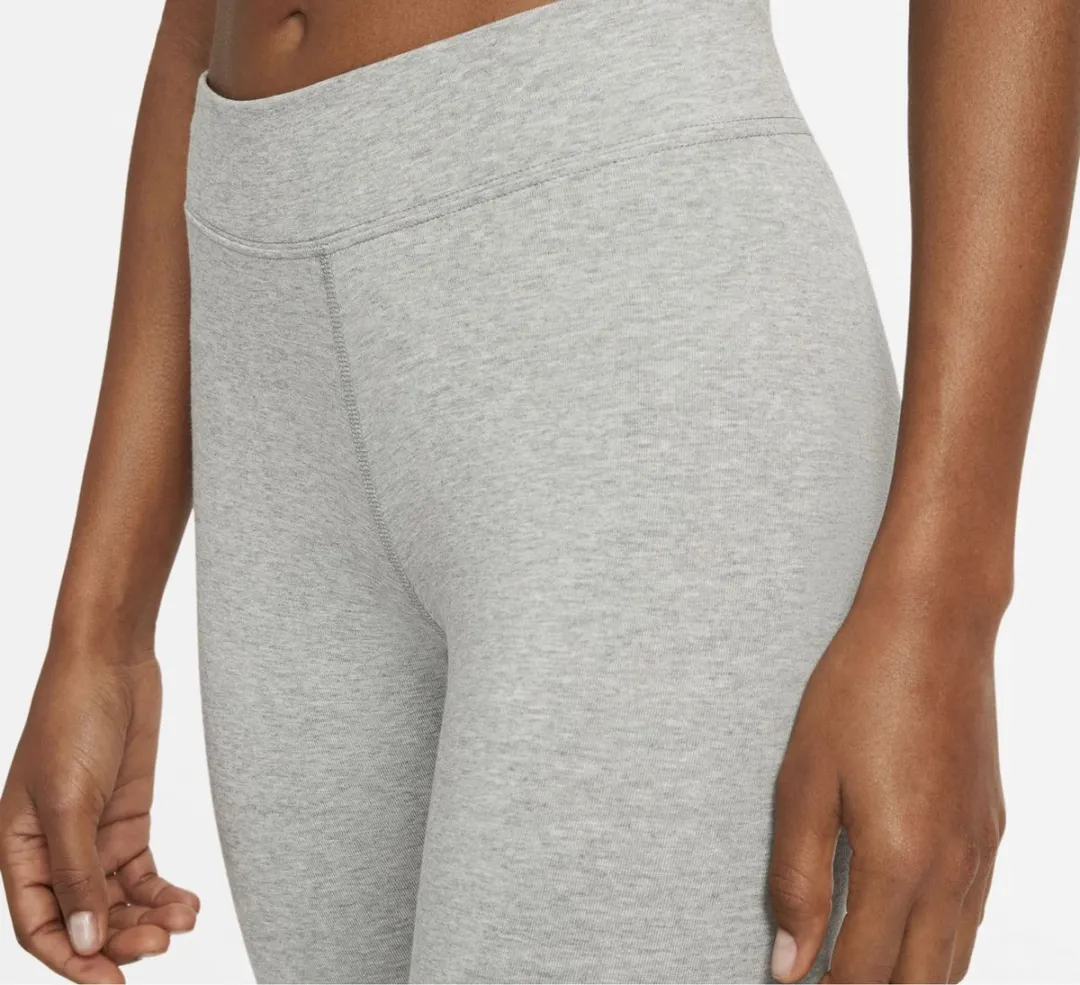 Nike Sportswear Essential 7/8 Sportlegging - Maat S - Grijs