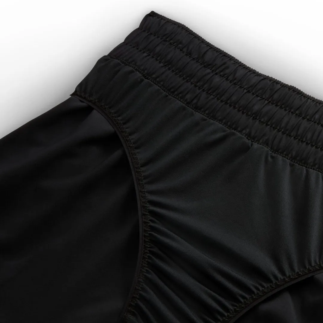 Nike One Swoosh Short Dames M - Zwart