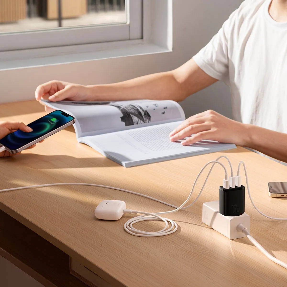 Baseus 17W USB Oplader - 3 Poorten - Zwart