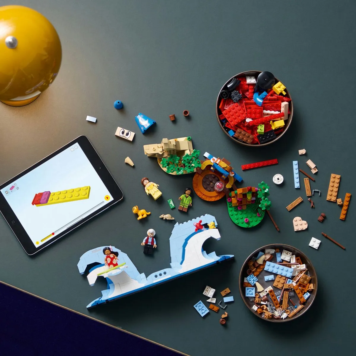 LEGO Ideas Disney Magie 21352 - 1103 Stukken - afbeelding 3 van 6