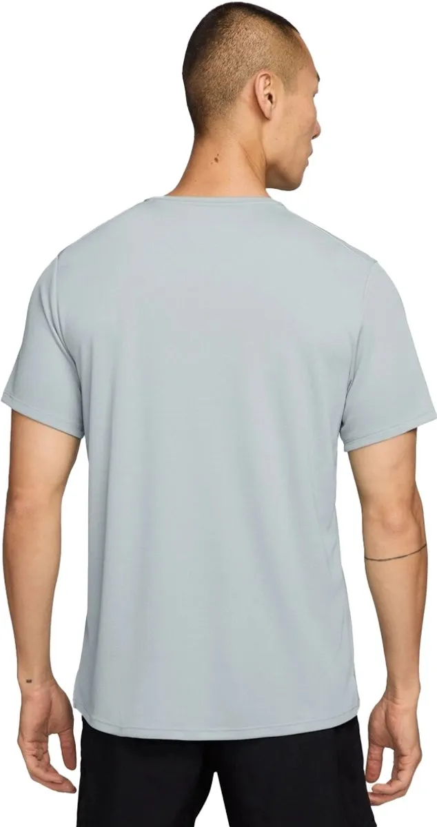 Nike Miler Winterized T-shirt L - Grijs