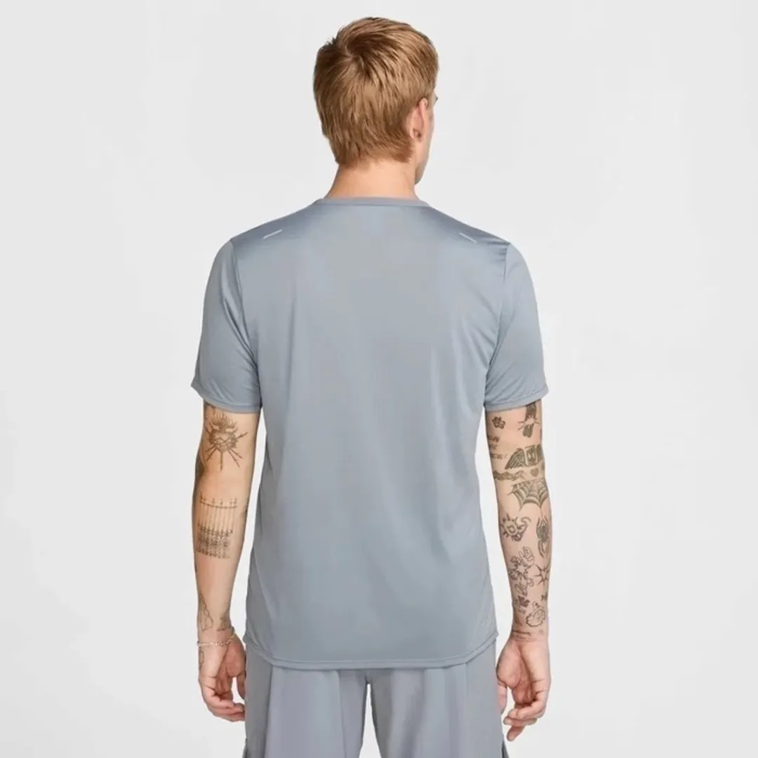 Nike Air Max Dri-FIT T-shirt HQ4904-065 - Maat L - Grijs
