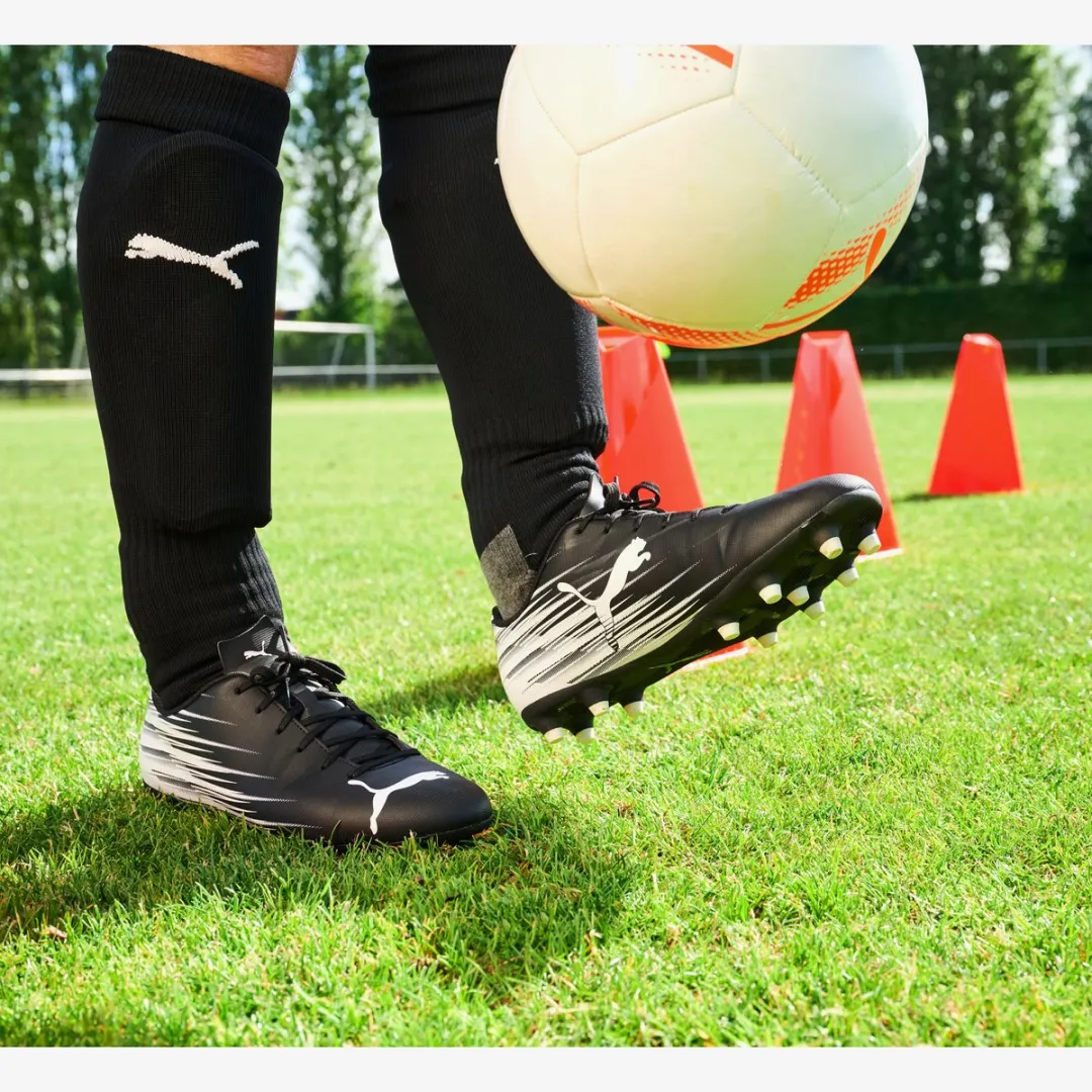 PUMA Teamliga Voetbalkousen 703441 - Zwart