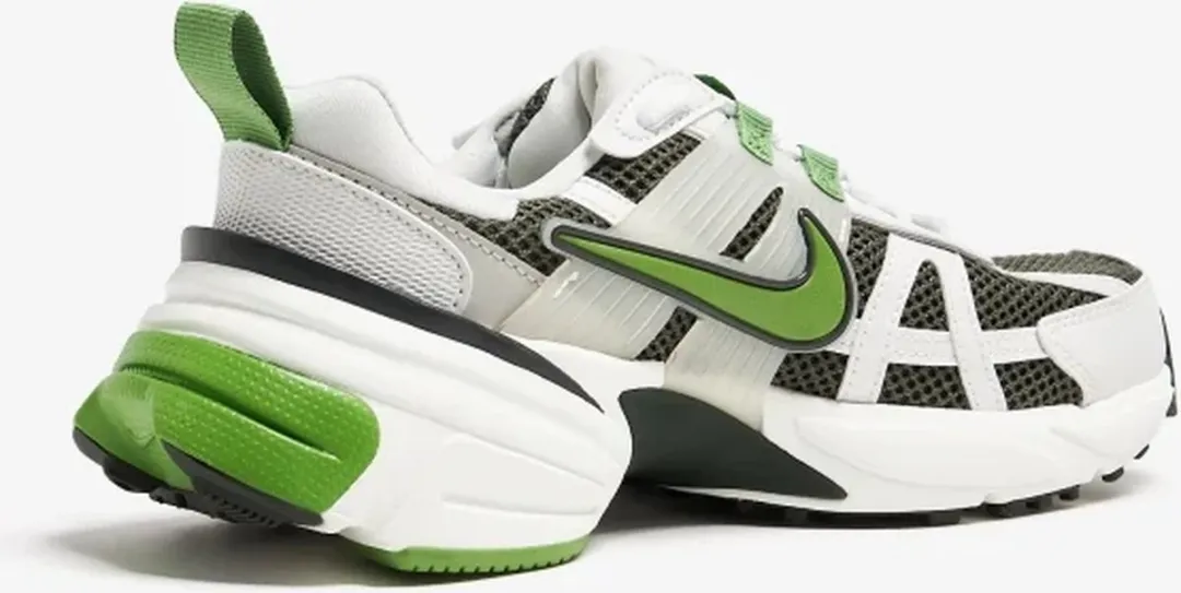 Nike V2K Run Sportschoenen - Maat 43 - Chlorophyll Groen/Wit