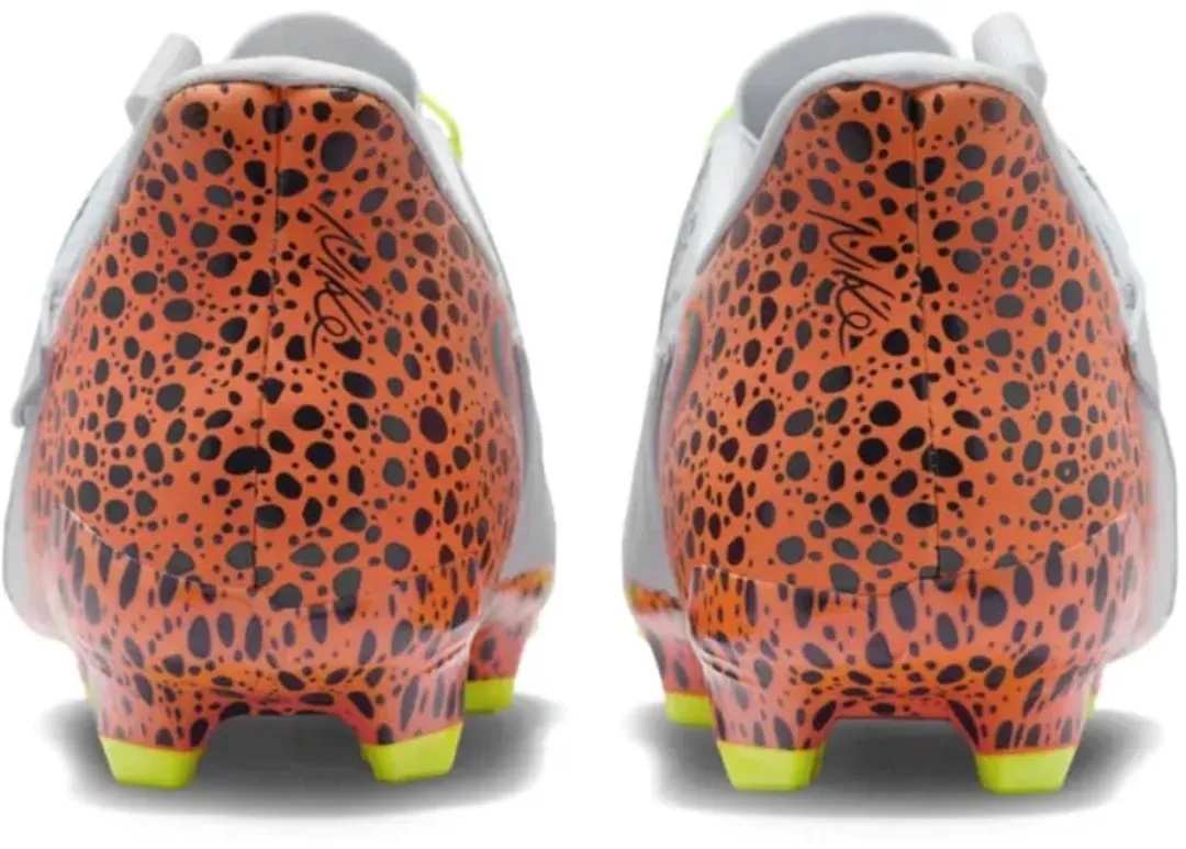 Nike Phantom GX II Acad Voetbalschoen - 45.5 - Wit/Panter