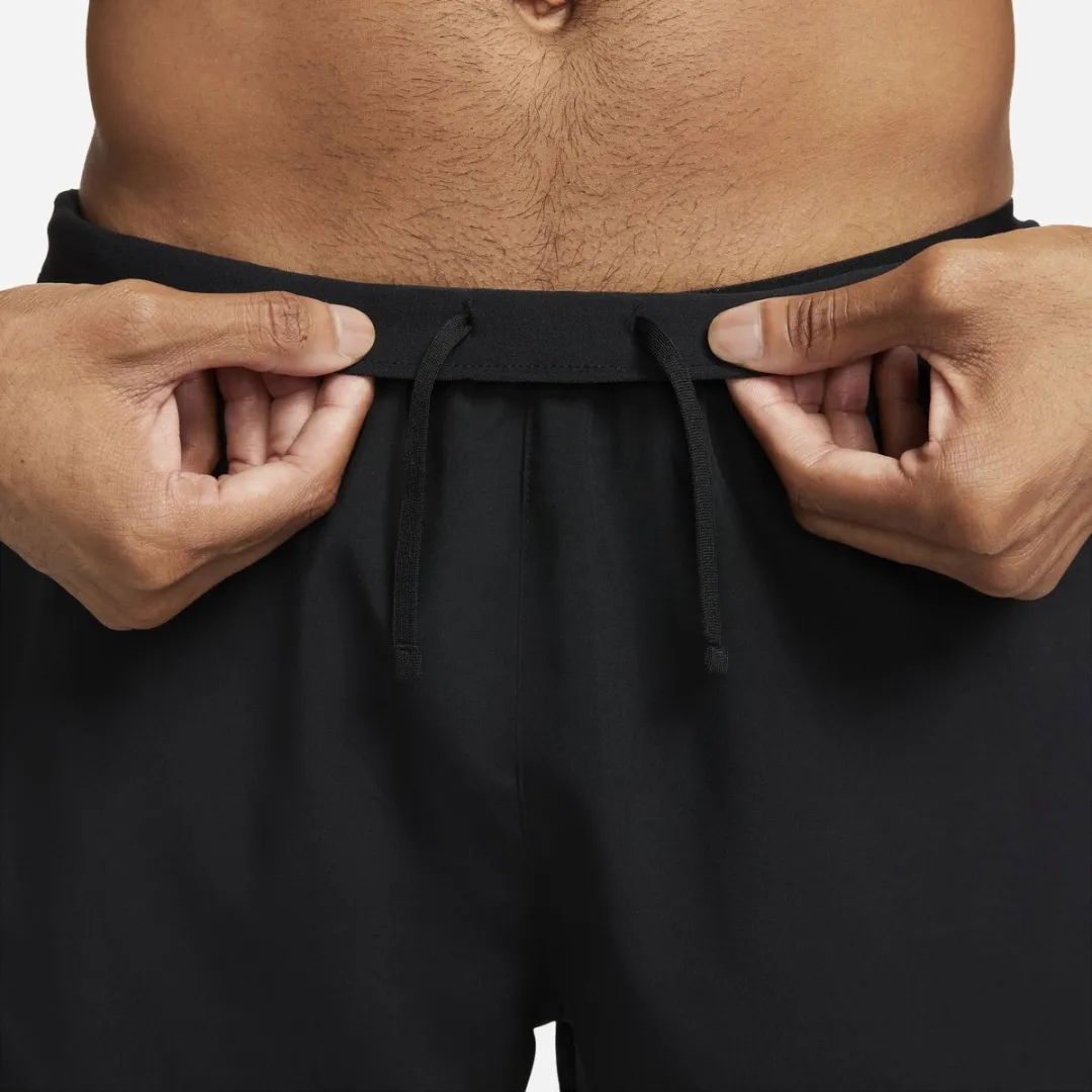 Nike Dri-FIT Challenger 2-in-1 Short Heren M - Zwart