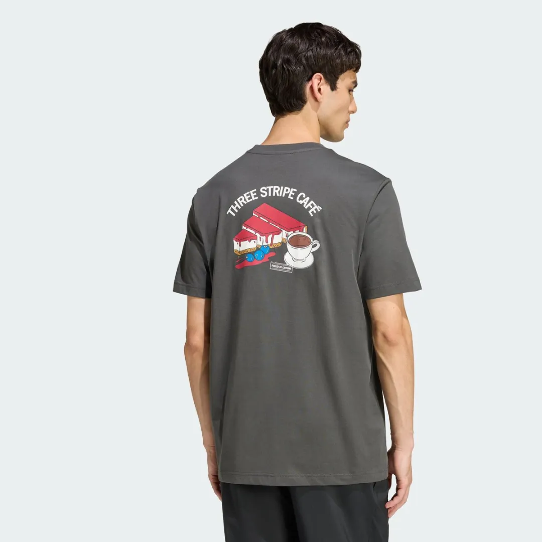 adidas COFFEE CAFE CHEESECAKE Graphic T-shirt - Heren Grijs