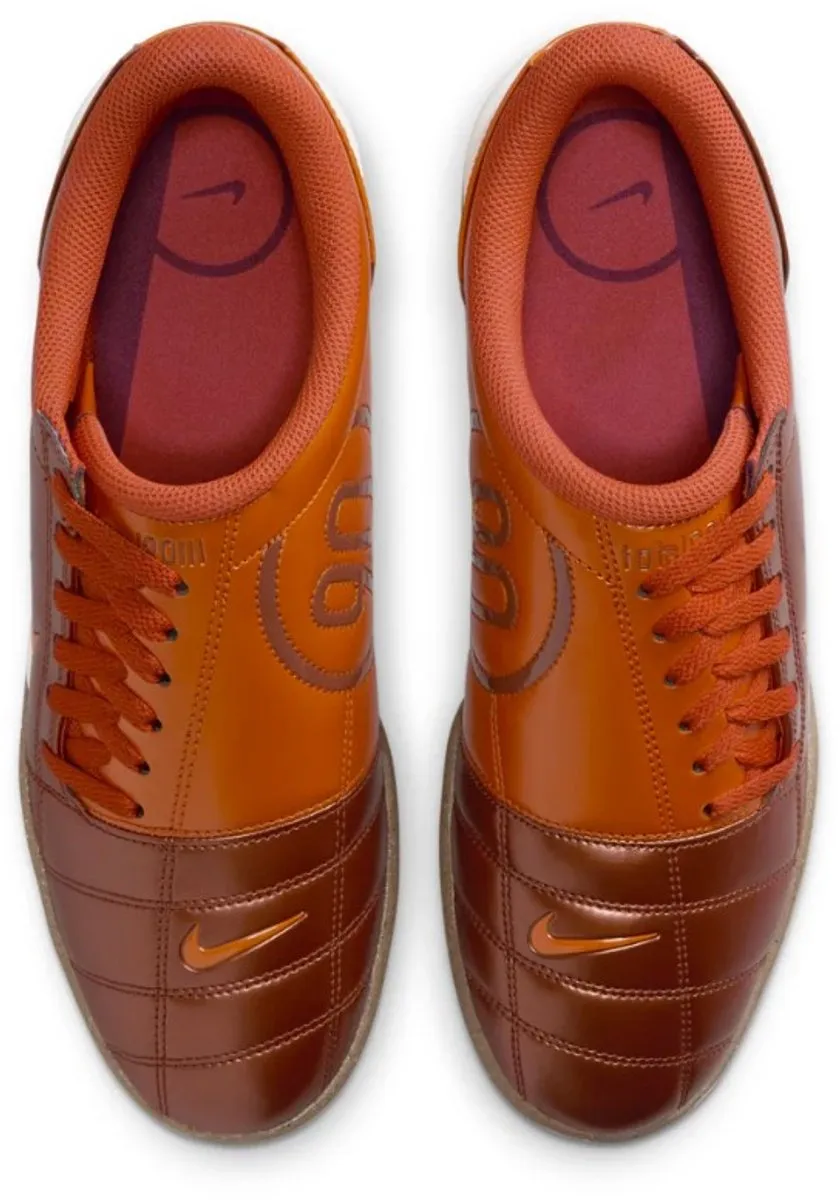Nike Total 90 Zaalvoetbalschoenen HQ2851-200 - 44.5 - Bruin/Oranje