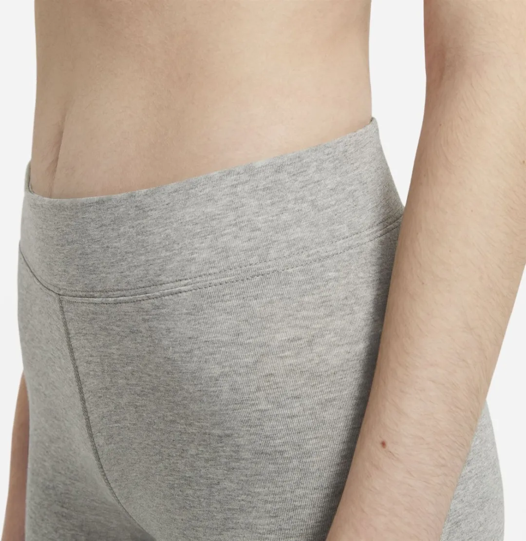 Nike Sportswear Bikershorts Vrouwen - Maat L - Lichtgrijs