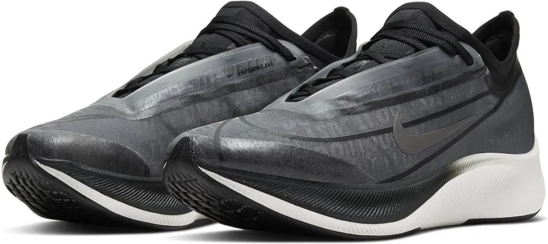 Nike Zoom Fly 3 Hardloopschoenen - Maat 36 - Zwart