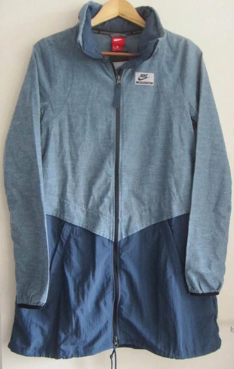 Nike International Jacket