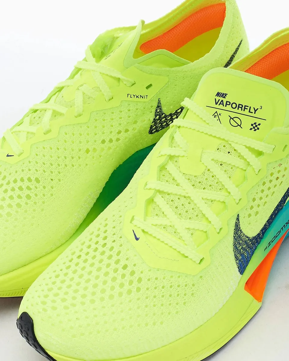 Nike ZoomX Vaporfly Next% 3 - Maat 45 - Volt
