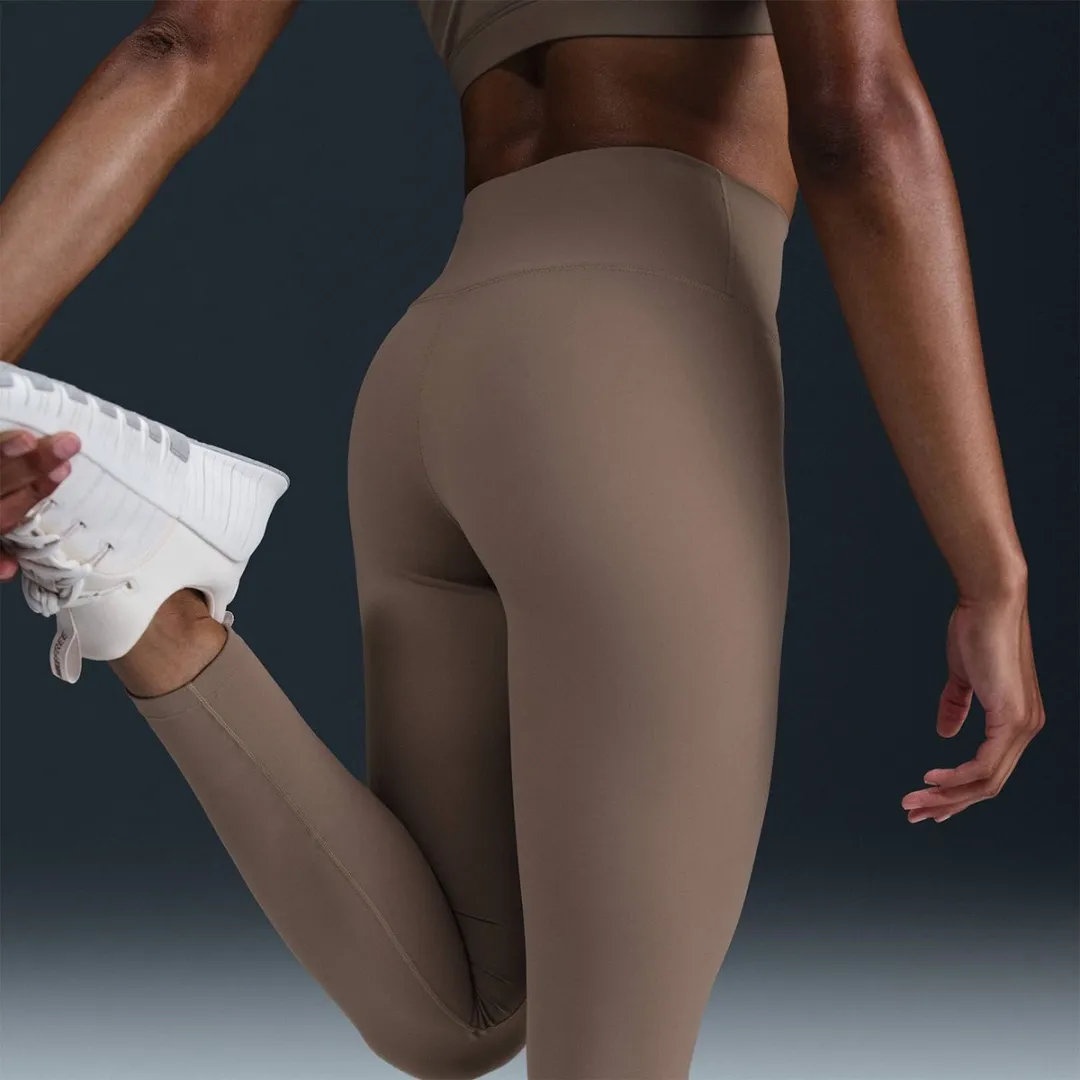Nike One Dames Trainingsbroek FN3226-233 - XS - Bruin